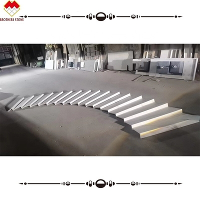 안티 슬리프 굴레 계단 칼라카타 패턴 선도 조명과 함께 Sintered 돌 계단